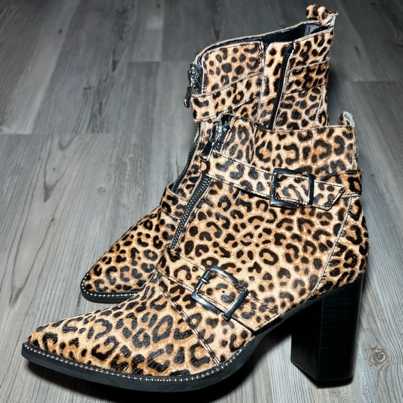 STEVE MADDEN Halle Leopard Bootie - Picture 2 of 4